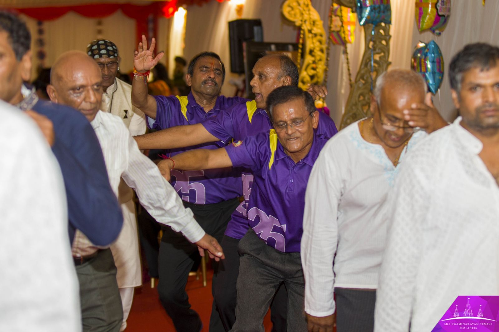 7D2A7204 copy - ©1987-2017 SKS Swaminarayan Temple East London
